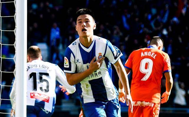  朗斯门将扑点建功保级关键战平局  